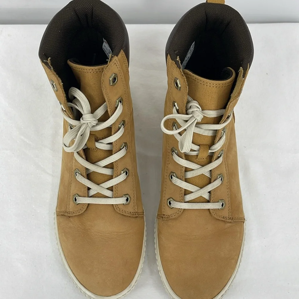 TINBERLAND SIZE 9.5 Tan High-Top Women’s Ankle Boots